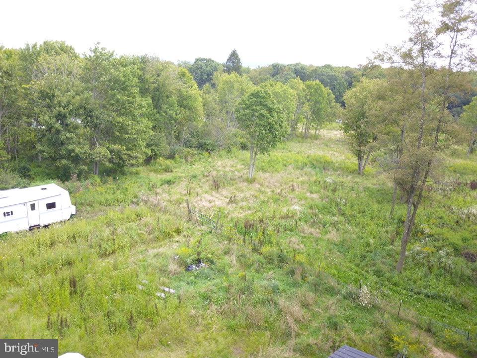 240 Brush Alley Property Photo 8