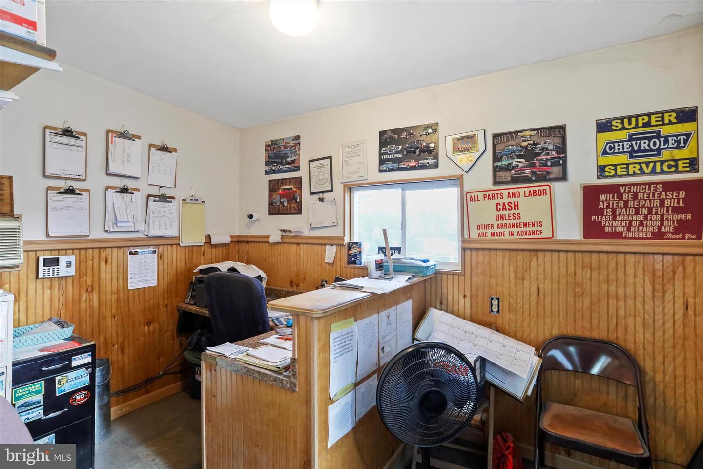 250 Armstrong St Property Photo 14