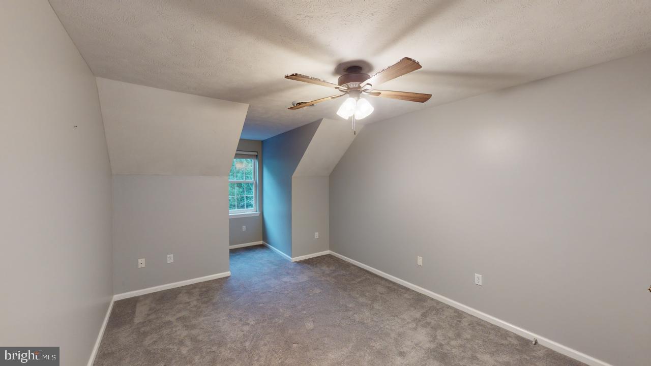 202 Lakeside Loop Property Photo 26