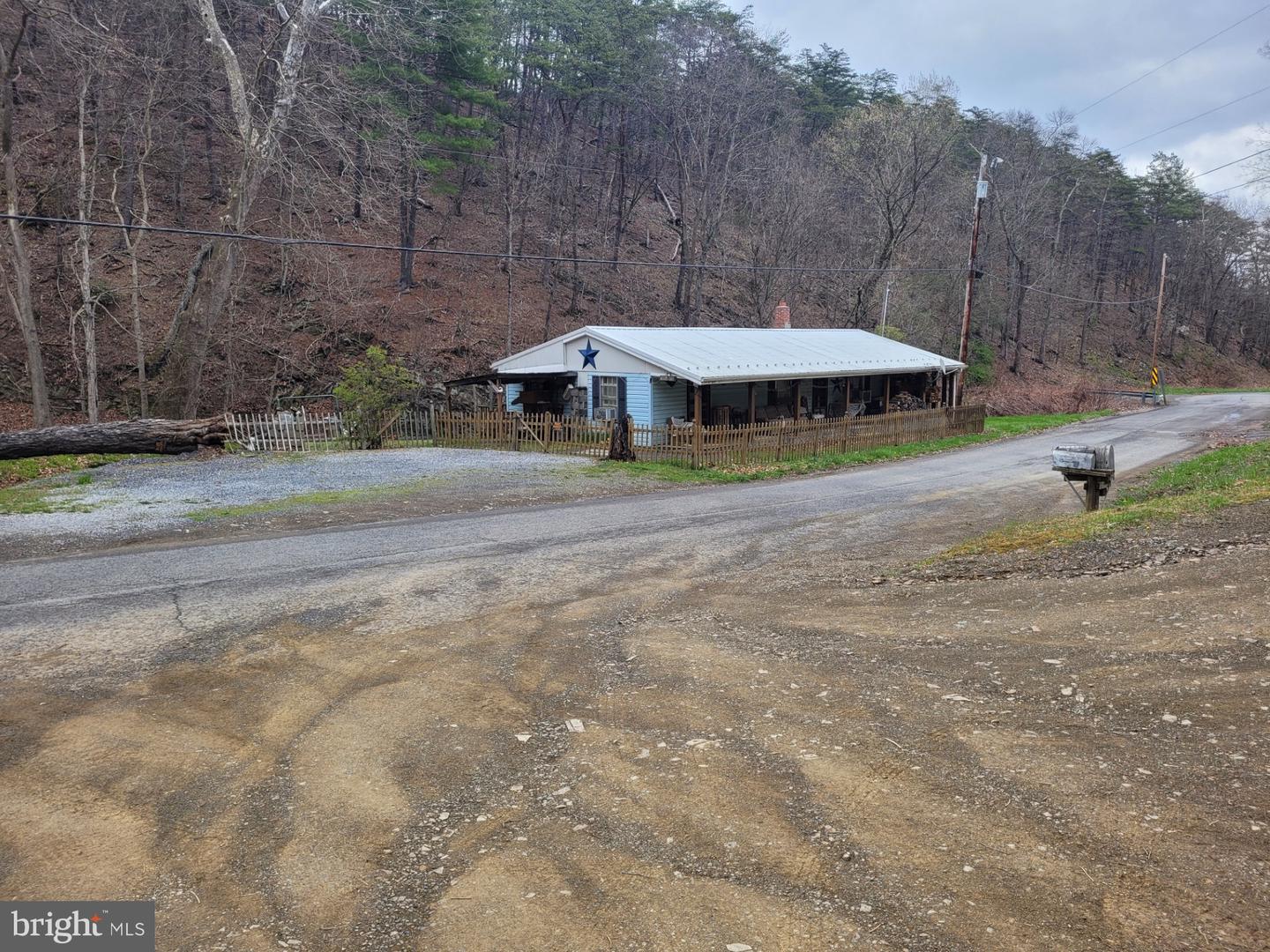 1224 Dry Run Rd Property Photo 7