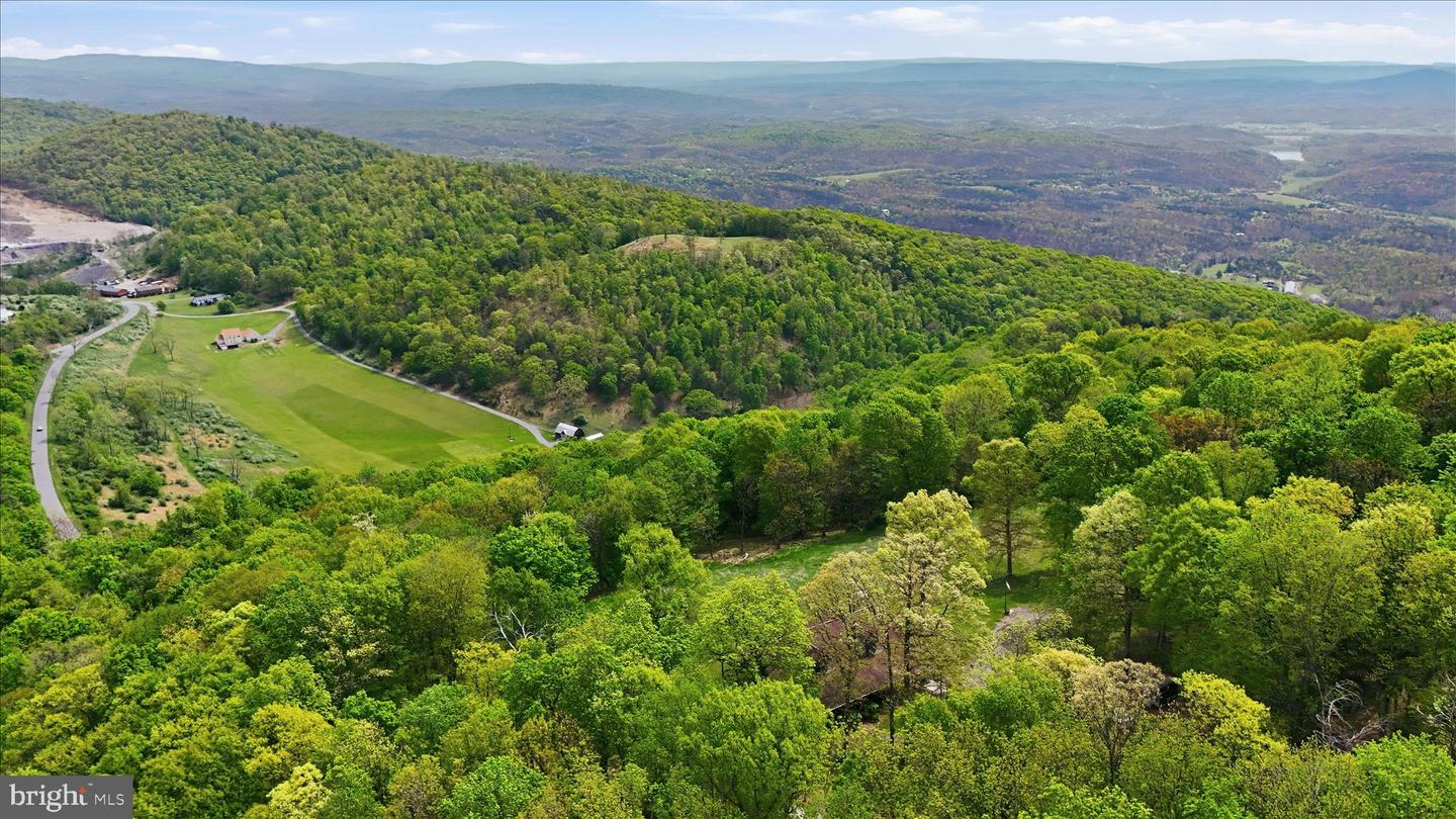 353 Overlook Ter Property Photo 31