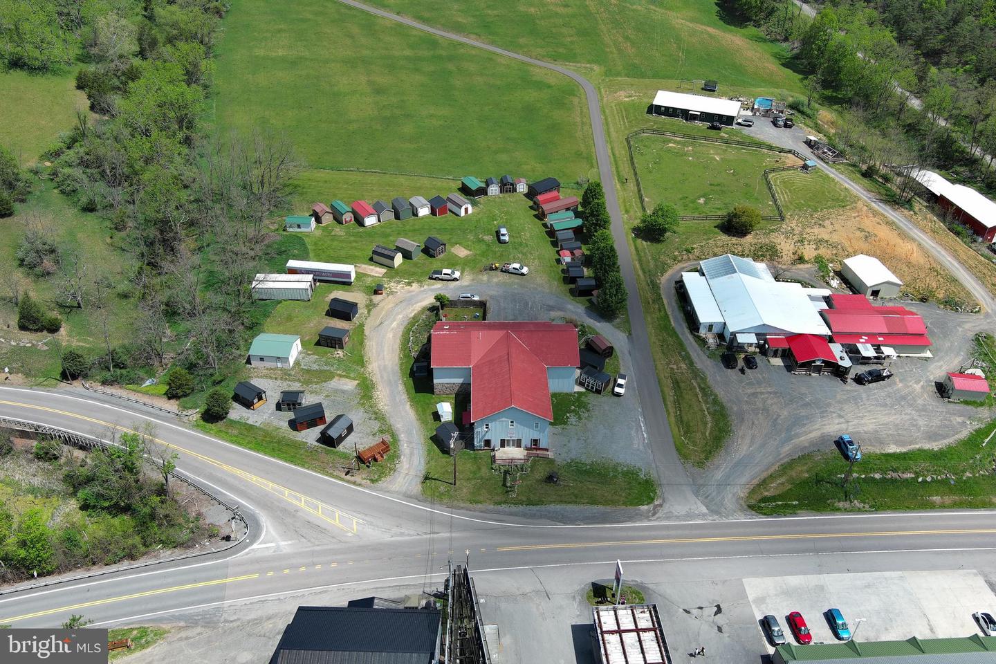 8018 Northwestern Pike Property Photo 4