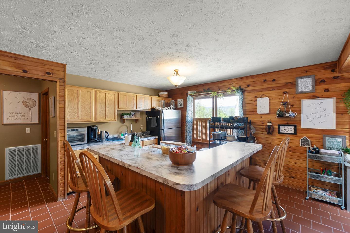 8018 Northwestern Pike Property Photo 12