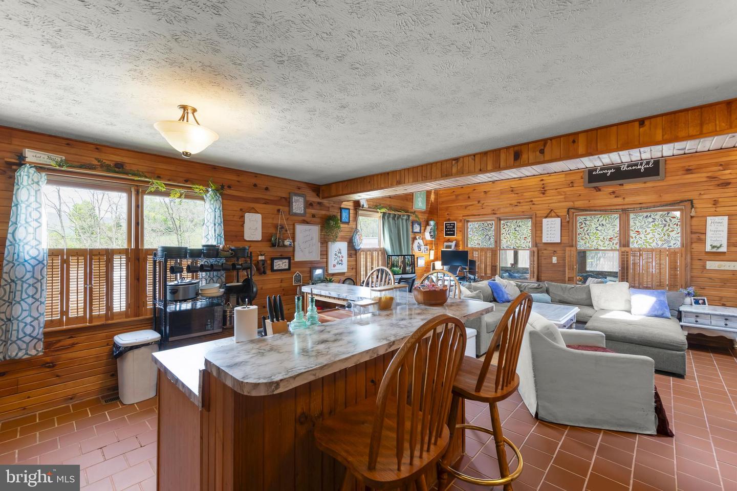 8018 Northwestern Pike Property Photo 13