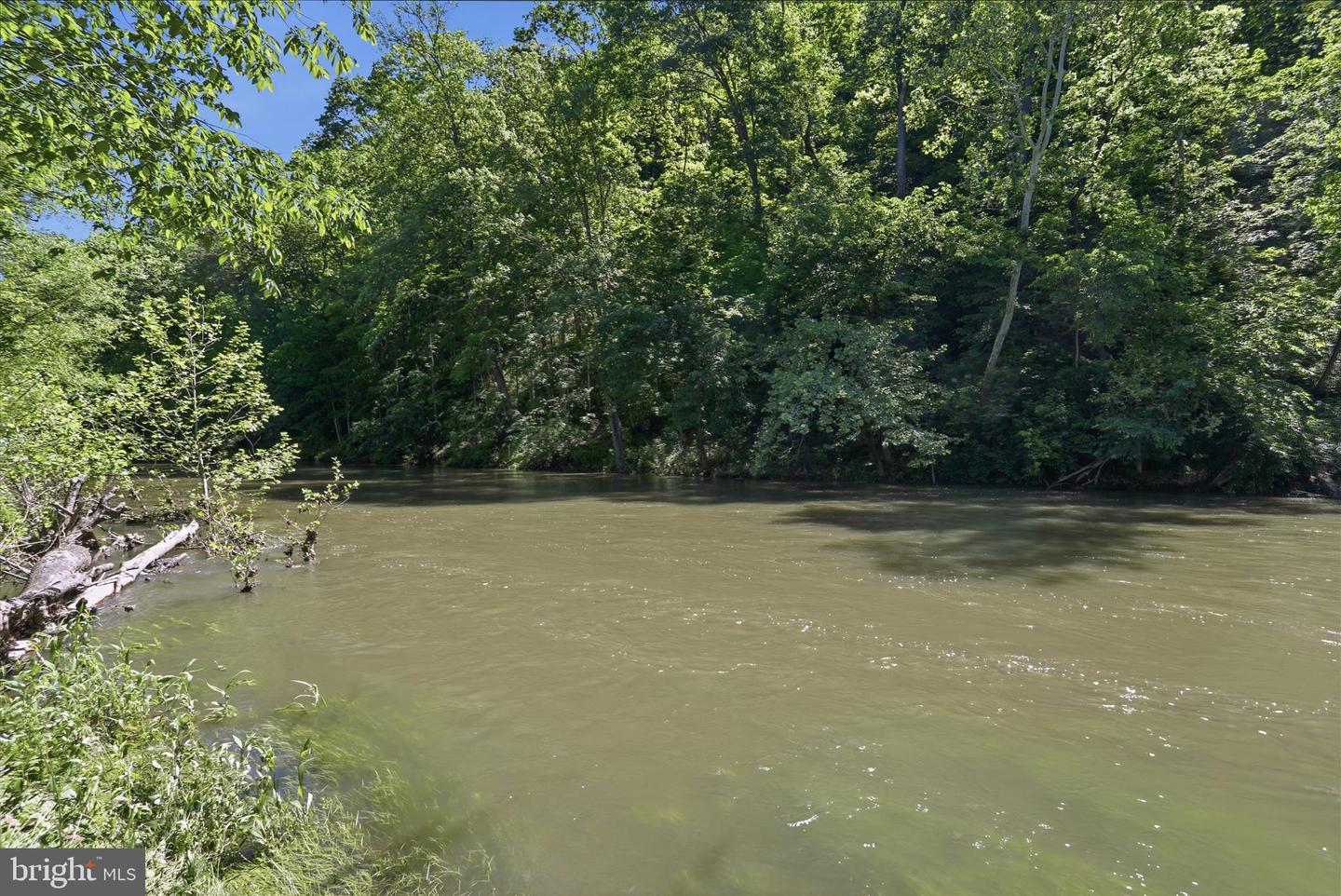 Patterson Creek Village Pike Property Photo 1