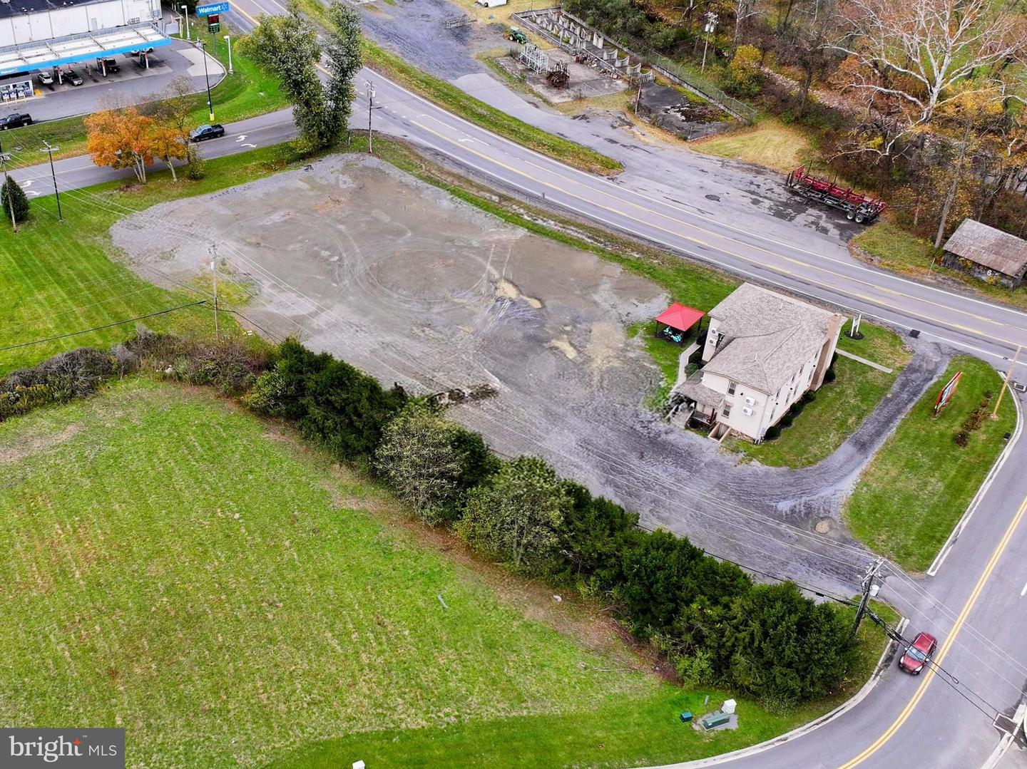 2346 New Creek Hwy Property Photo 9