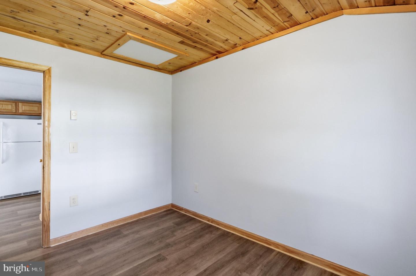 17 Alley C Property Photo 10