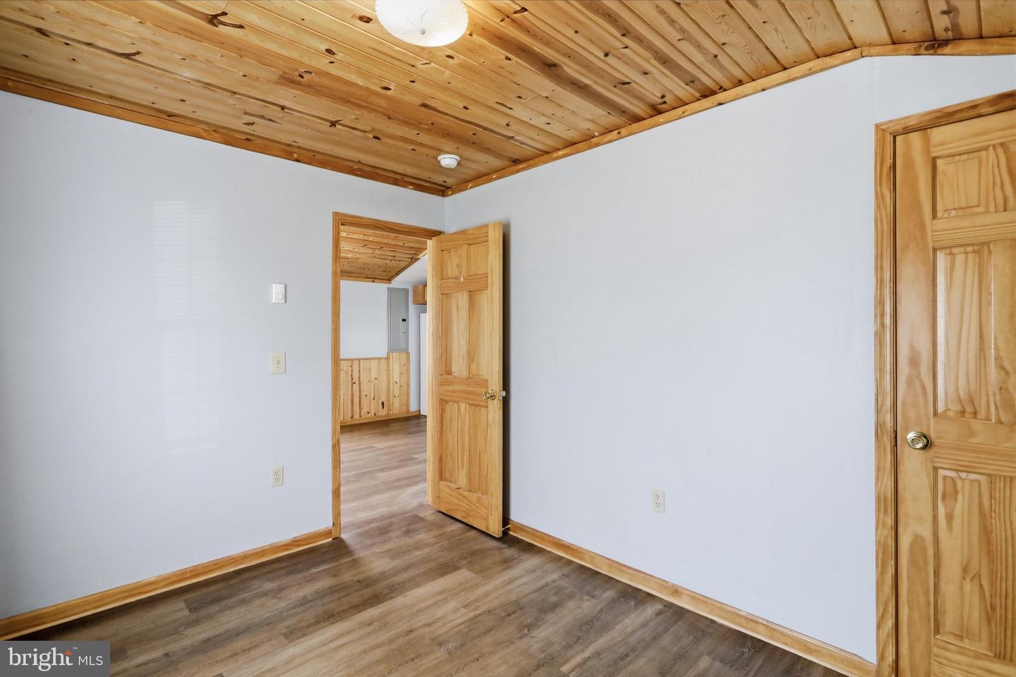 17 Alley C Property Photo 12
