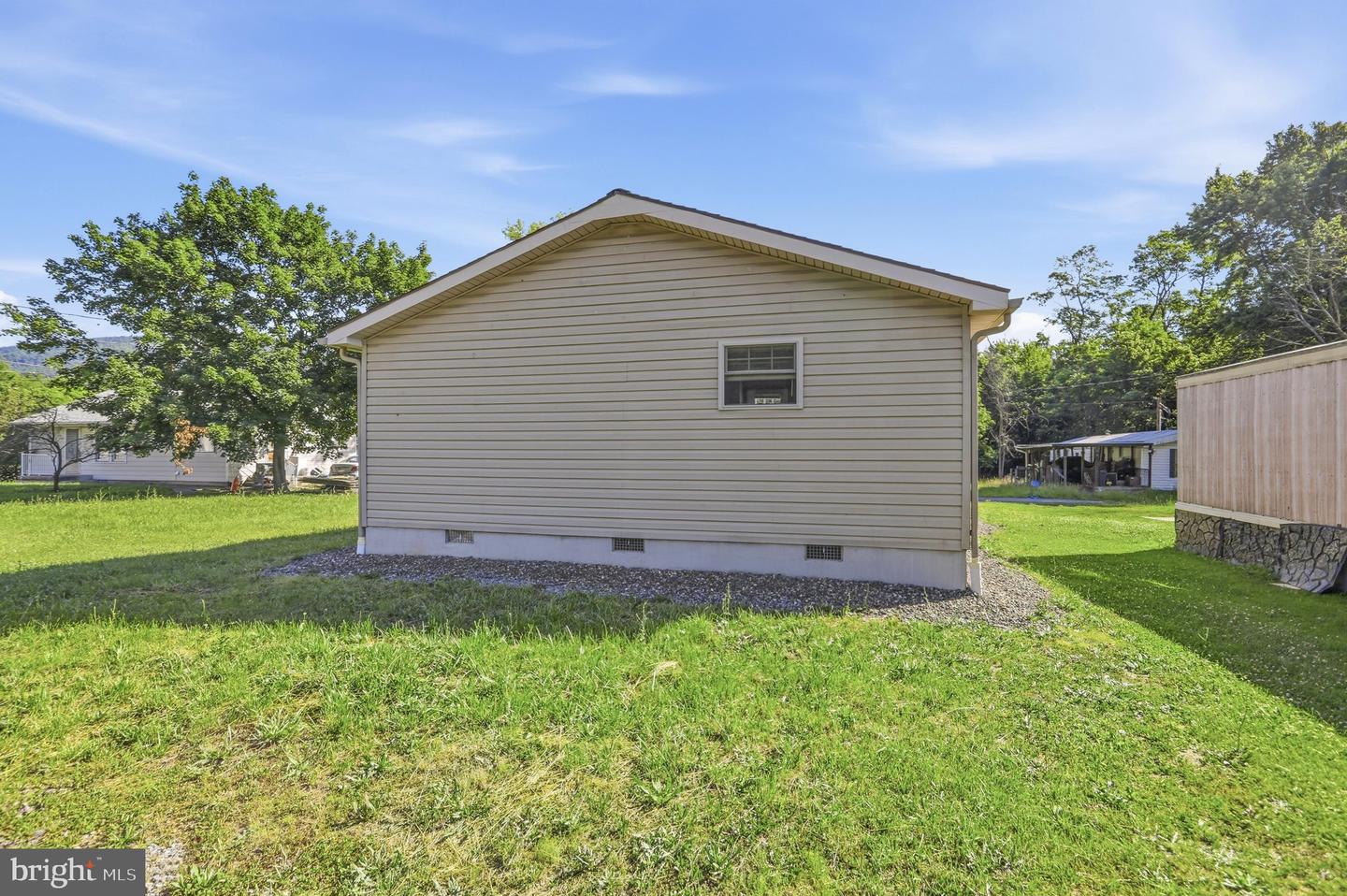 17 Alley C Property Photo 18