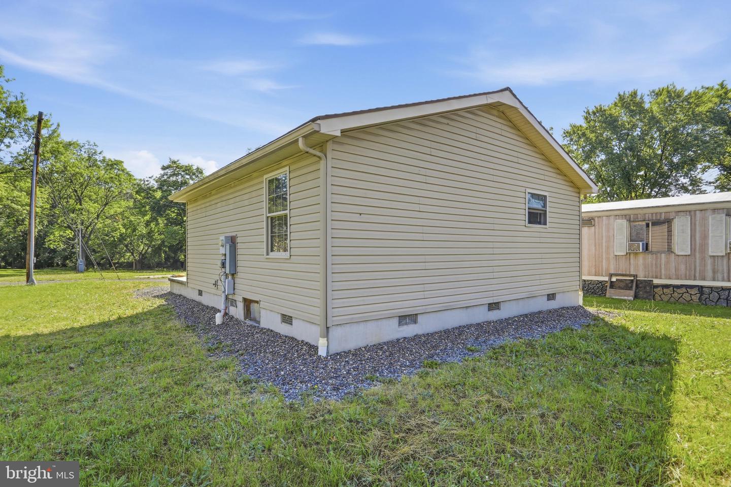 17 Alley C Property Photo 19