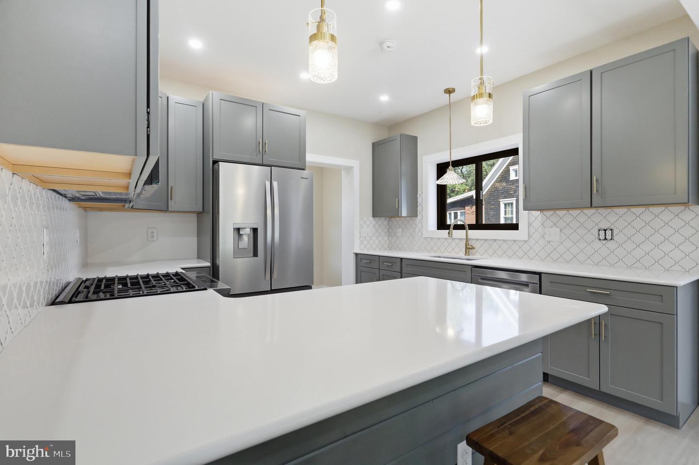 51 State St Property Photo 8