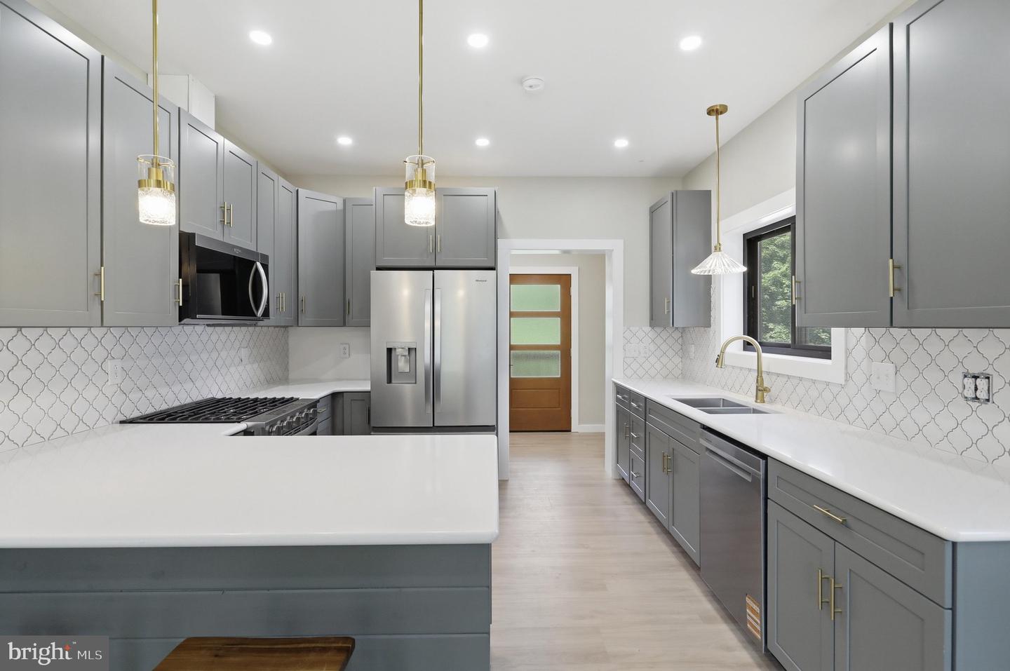 51 State St Property Photo 9