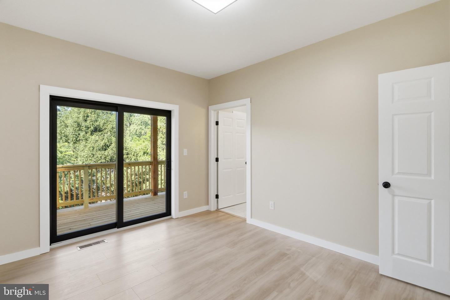 51 State St Property Photo 18