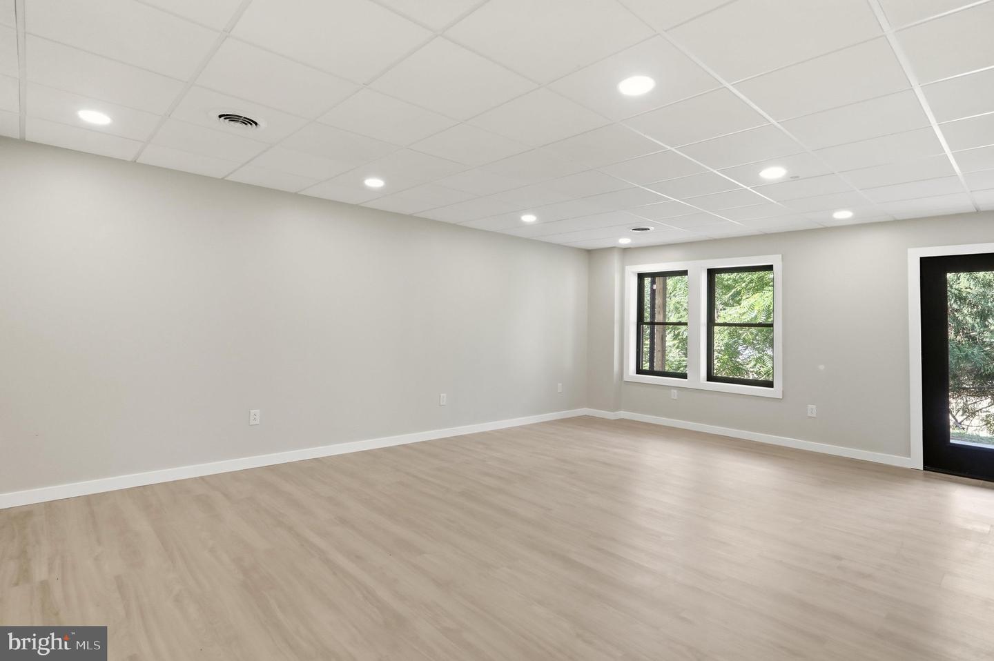 51 State St Property Photo 29