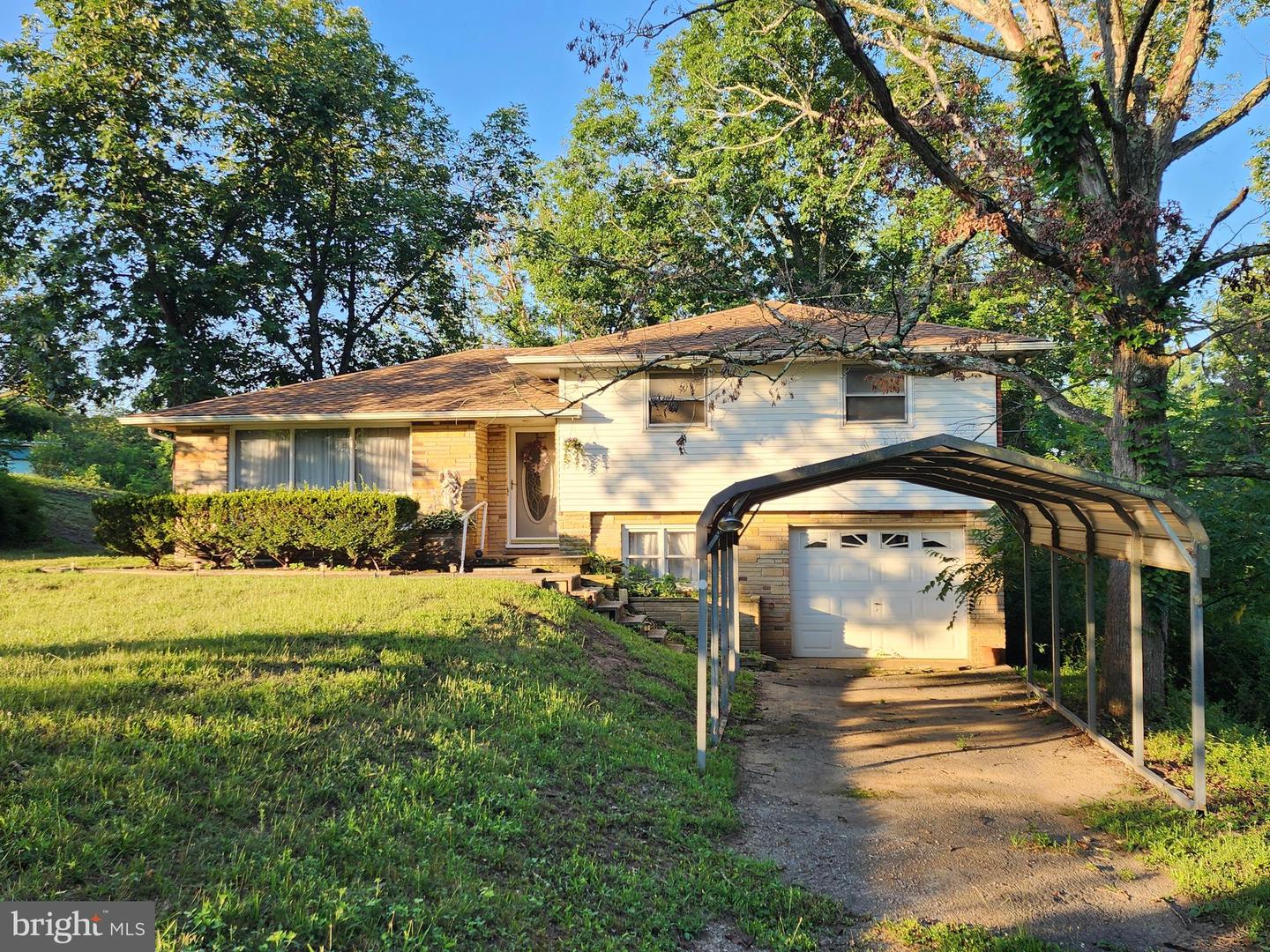 4549 Georges Run Rd Property Photo 8