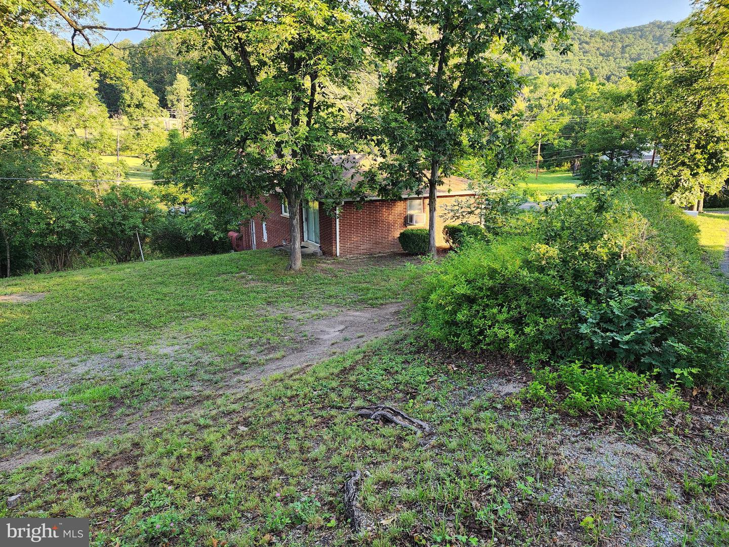 4549 Georges Run Rd Property Photo 15
