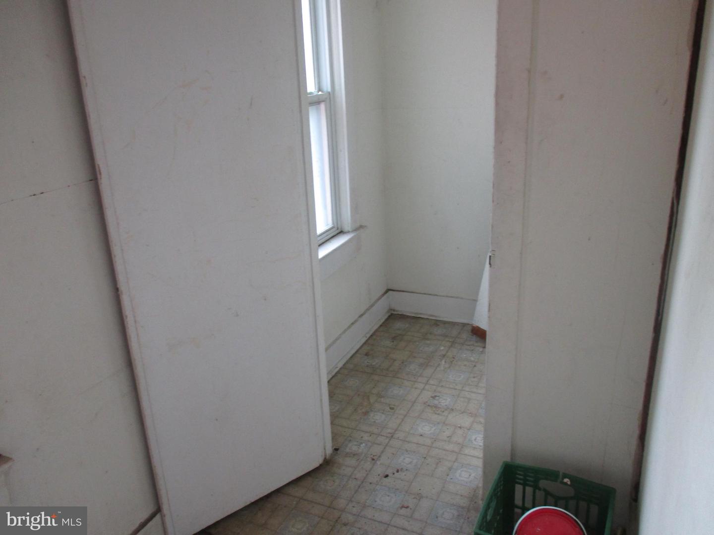 43 N F St Property Photo 13