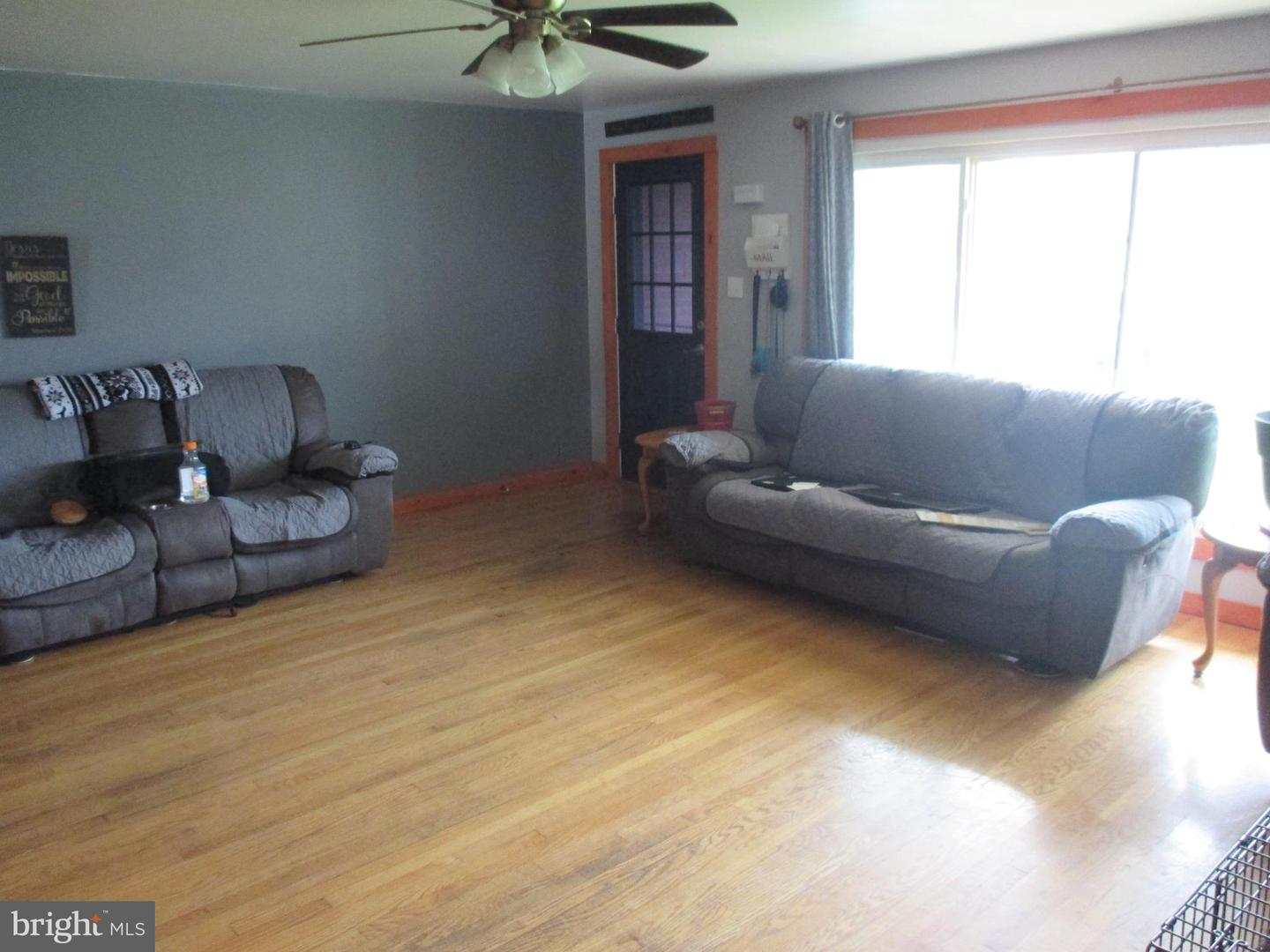 1325 Cornell St Property Photo 5
