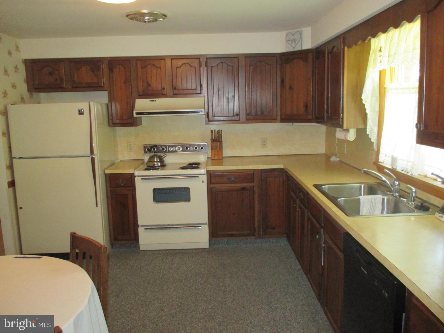 14 Leon Dr Property Photo 9
