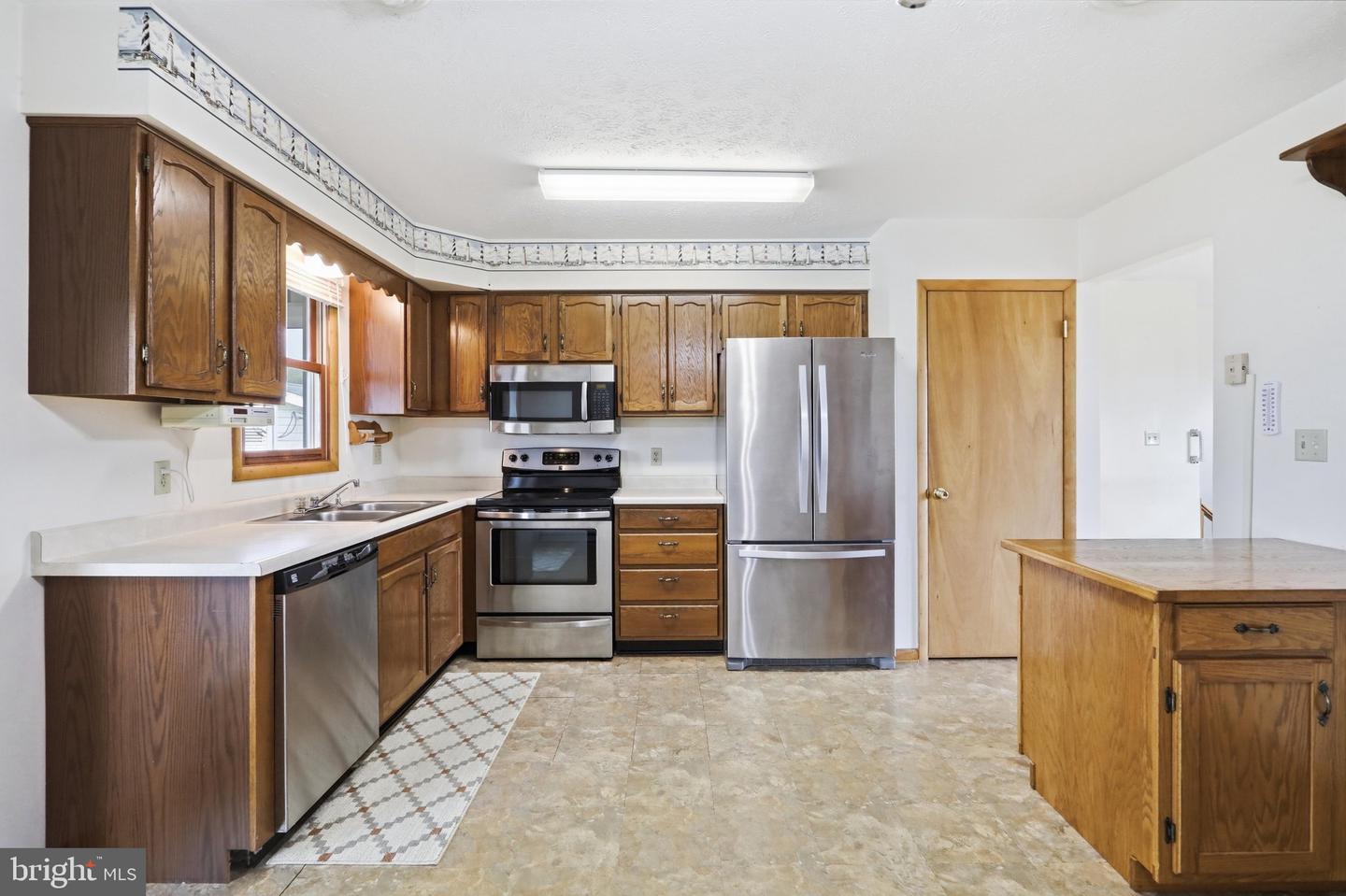 400 Baltimore Street Property Photo 8