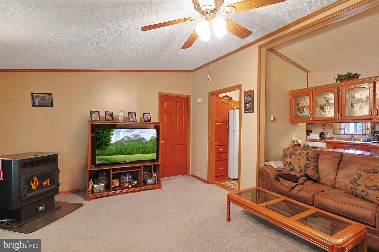3936 Penneroil Rd Property Photo 2