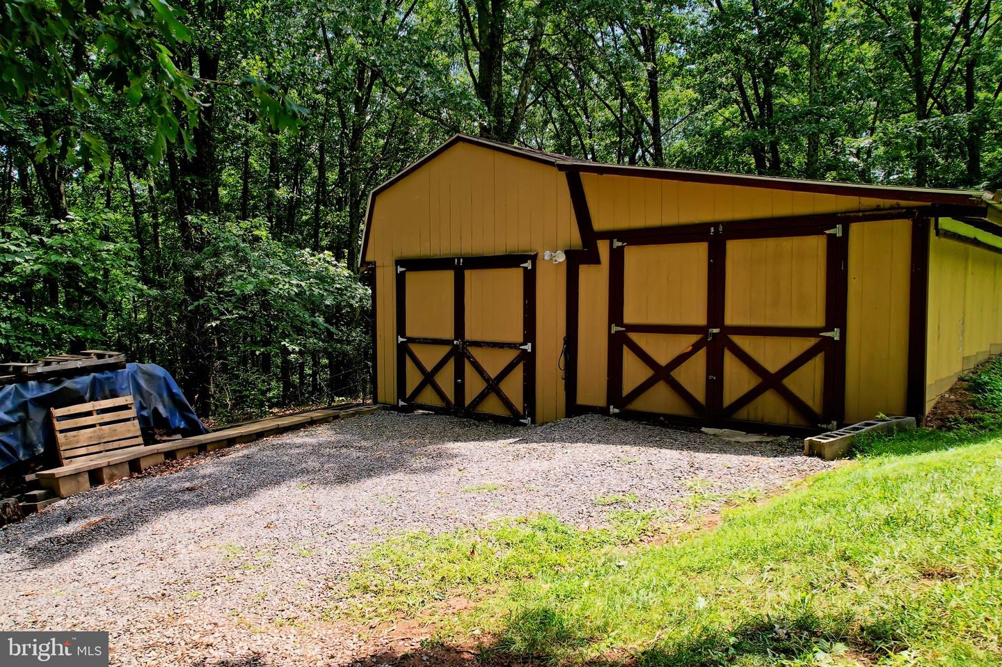 3936 Penneroil Rd Property Photo 22