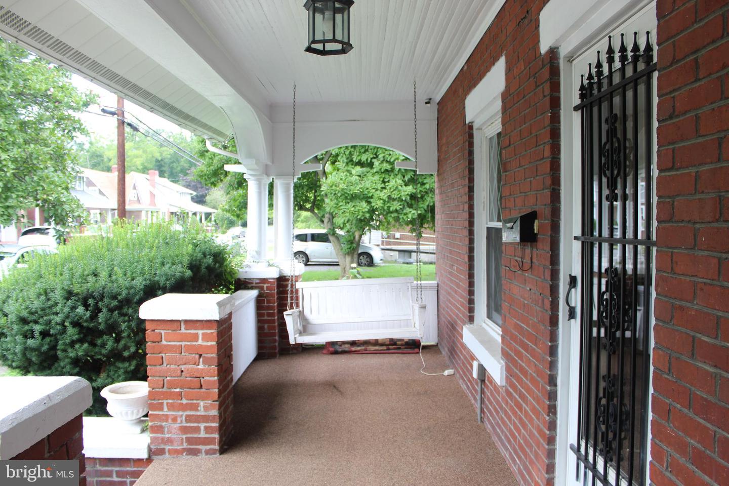 410 N Main St Property Photo 4