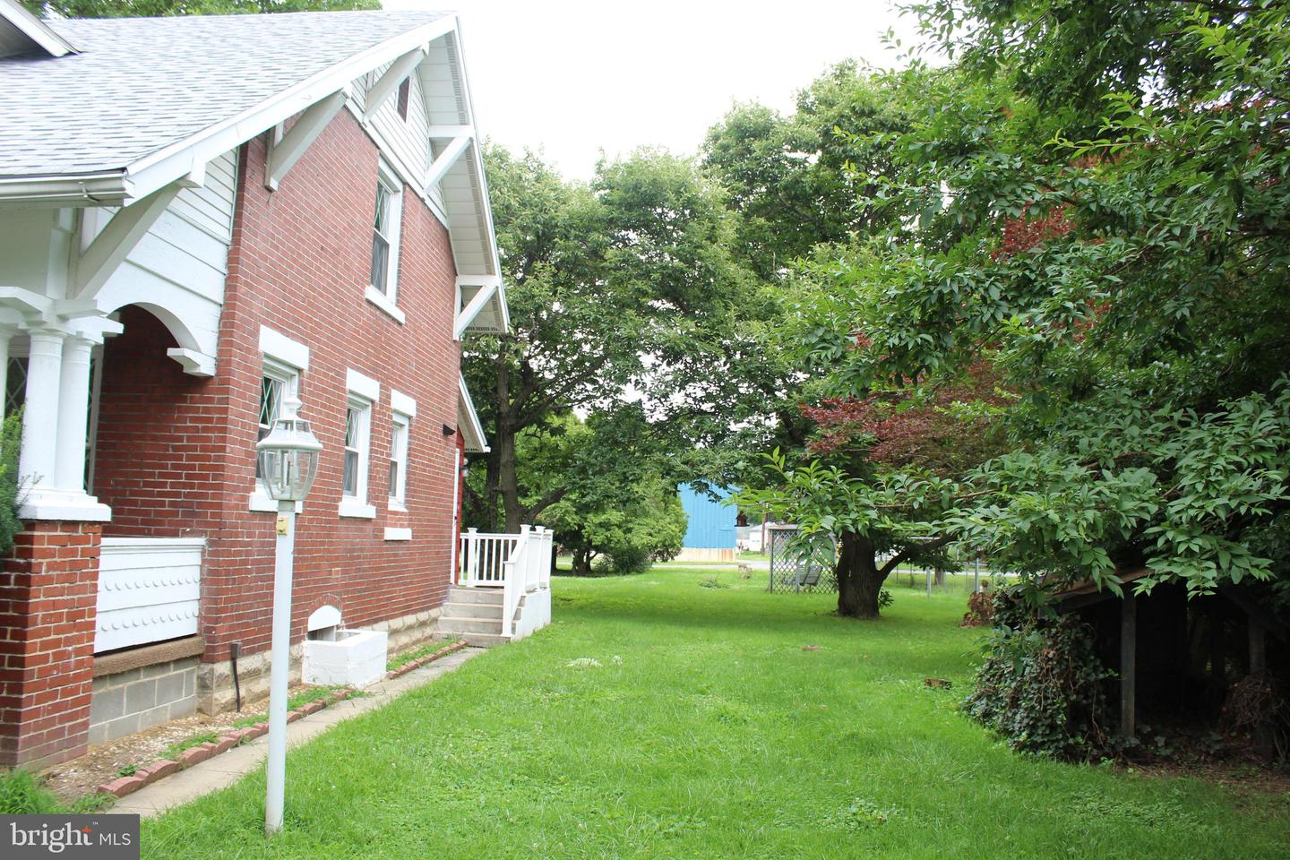 410 N Main St Property Photo 8