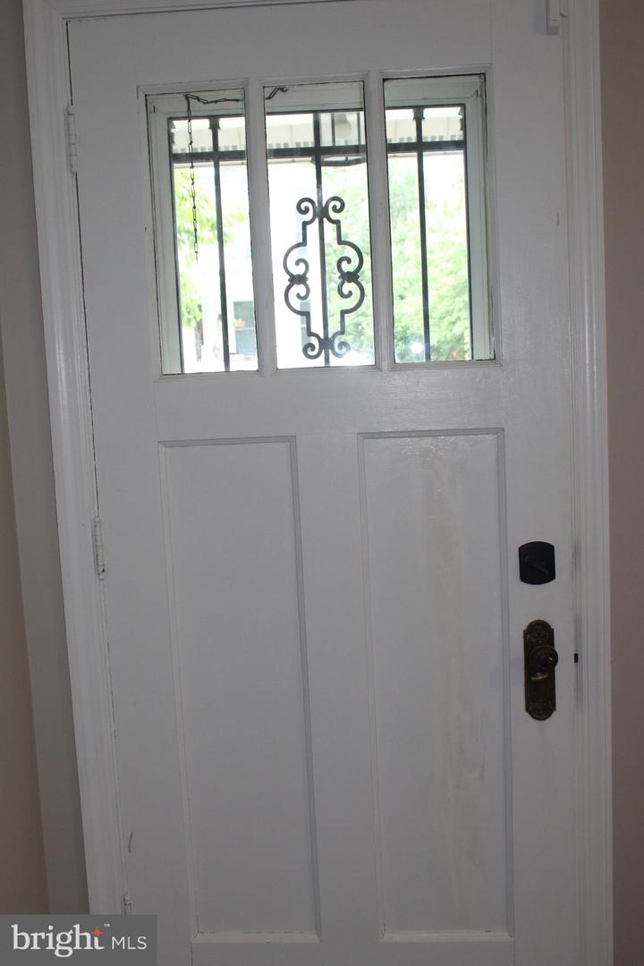 410 N Main St Property Photo 12