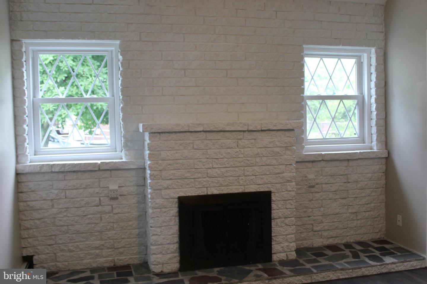 410 N Main St Property Photo 13
