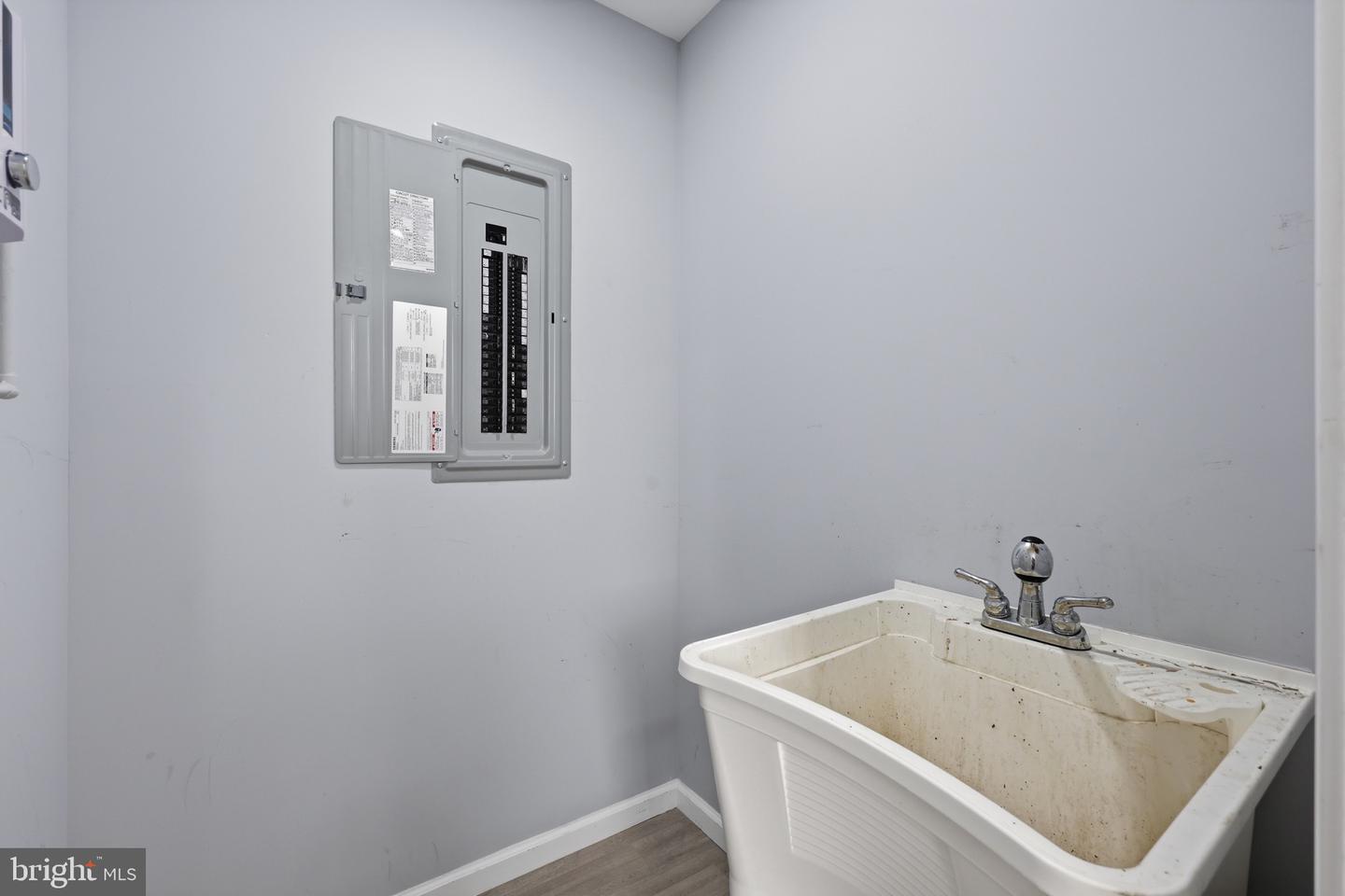 262 Main St Property Photo 13