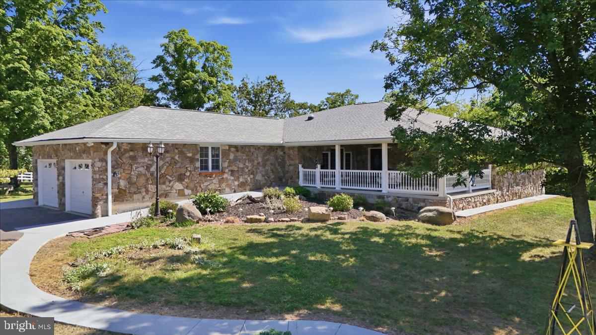 250 Forest Dr Property Photo 1