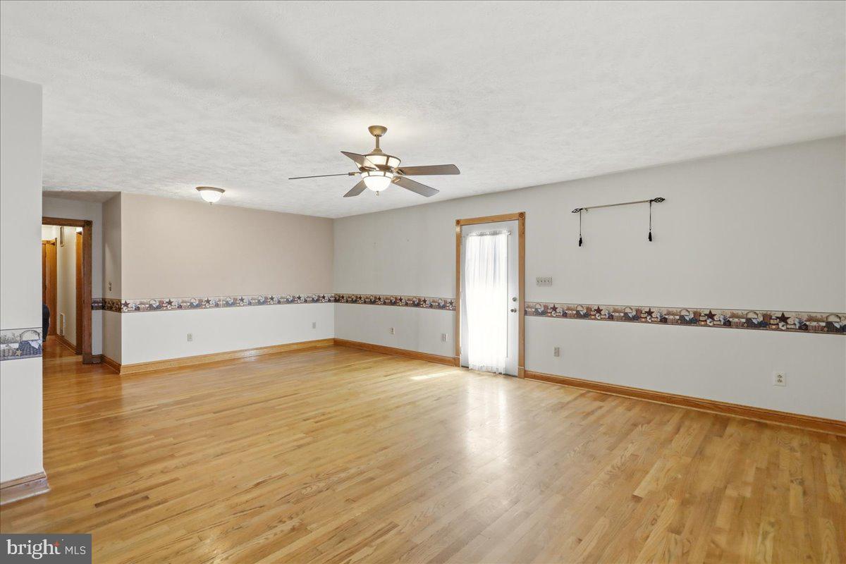 250 Forest Dr Property Photo 22