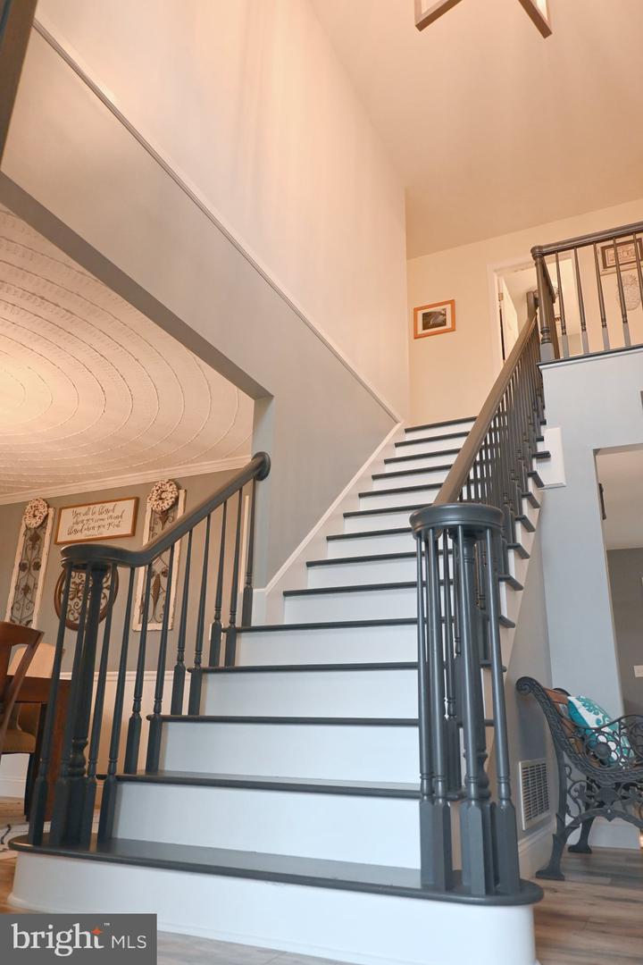 174 Jamie St Property Photo 10