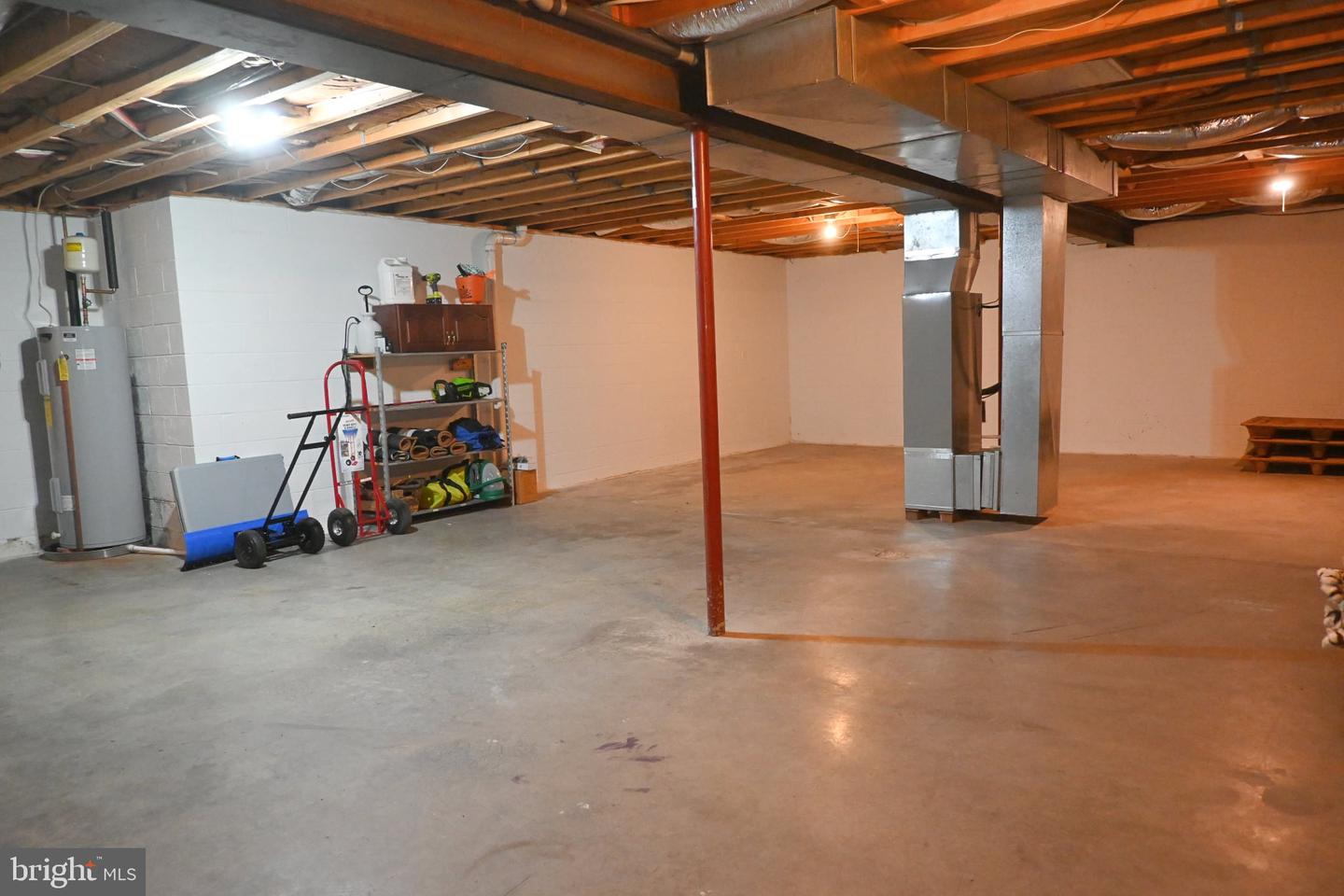 174 Jamie St Property Photo 40