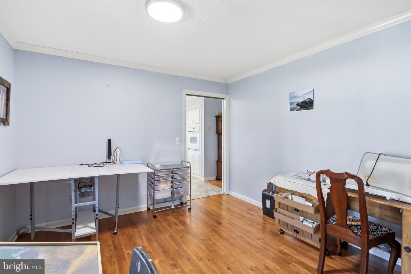 1565 Beacon St Property Photo 14