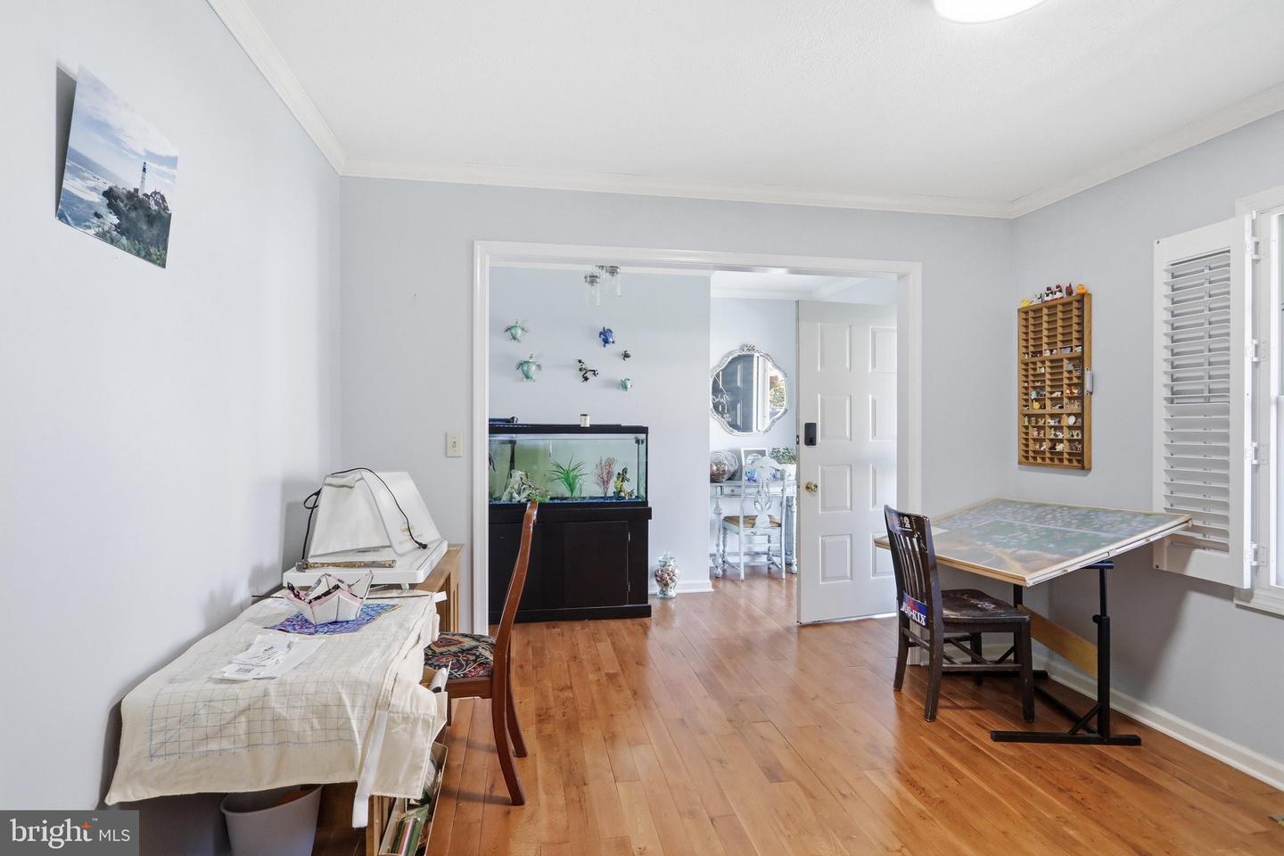 1565 Beacon St Property Photo 15