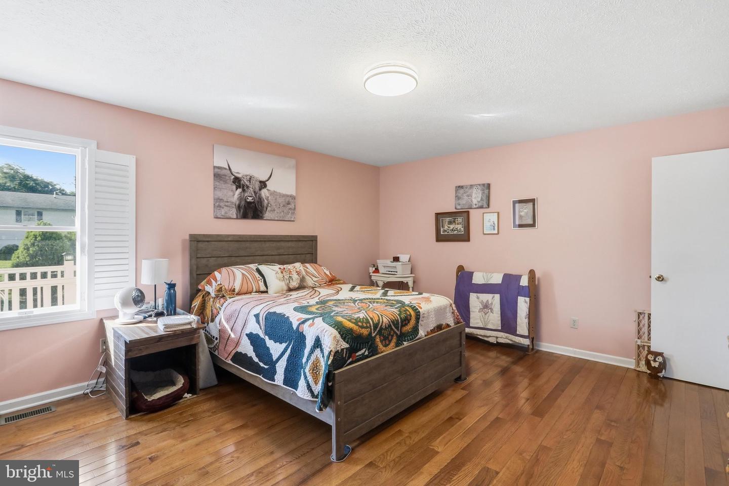1565 Beacon St Property Photo 17