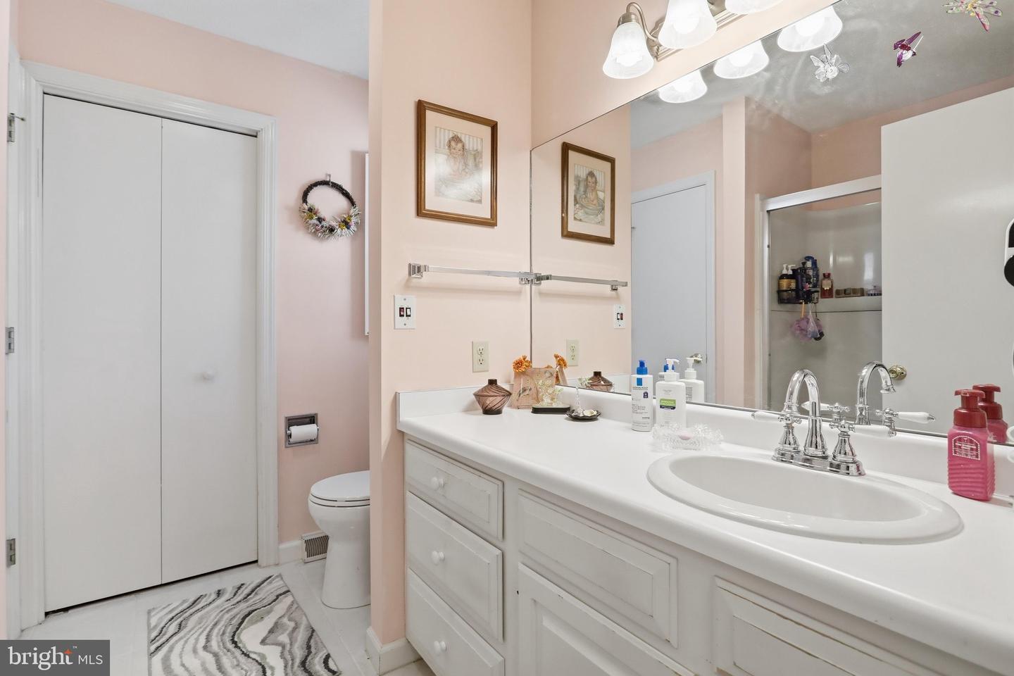 1565 Beacon St Property Photo 19