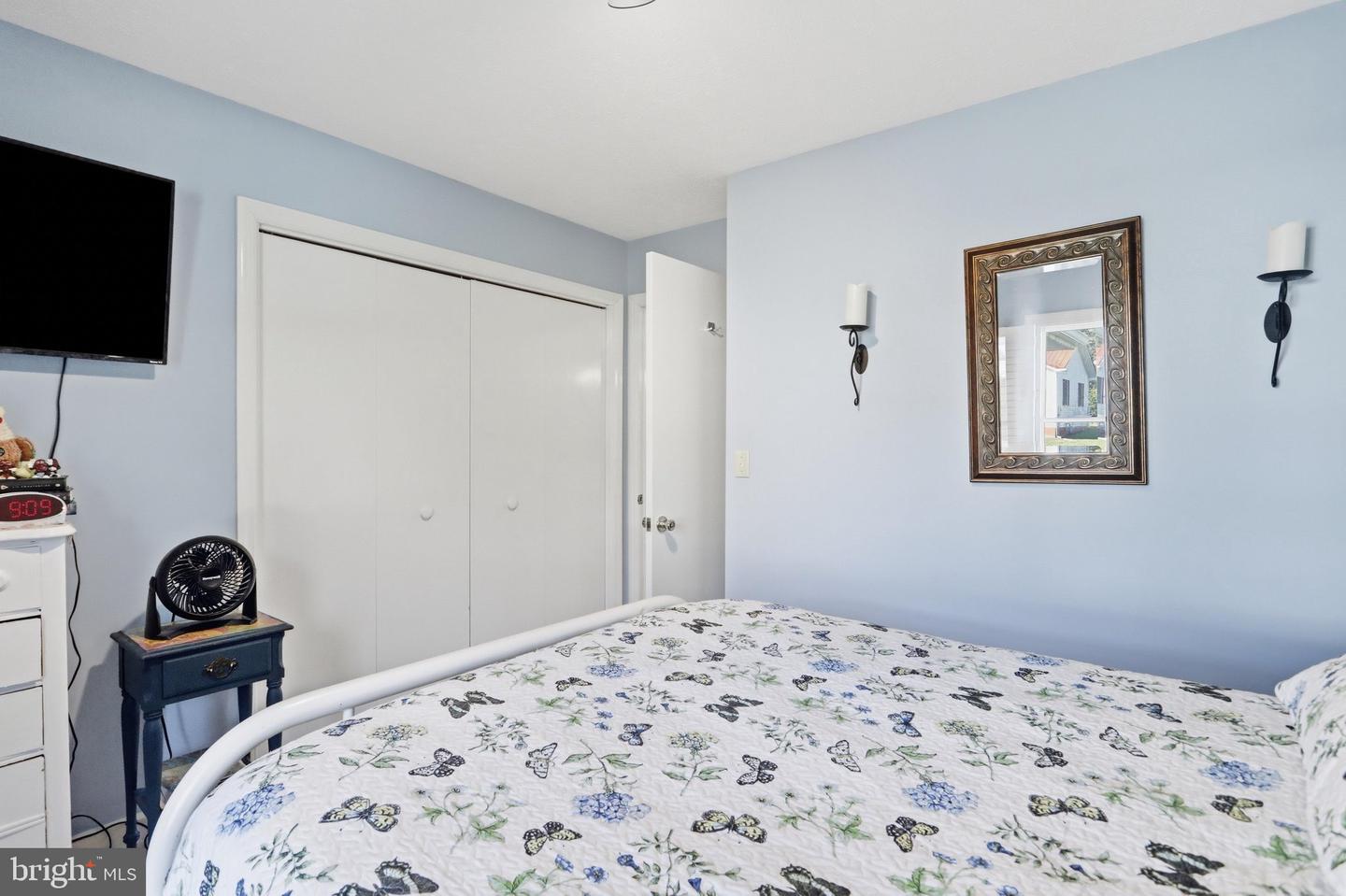 1565 Beacon St Property Photo 21