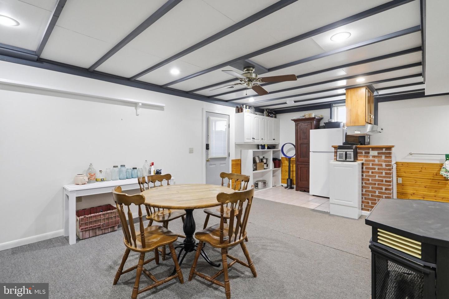 1565 Beacon St Property Photo 30