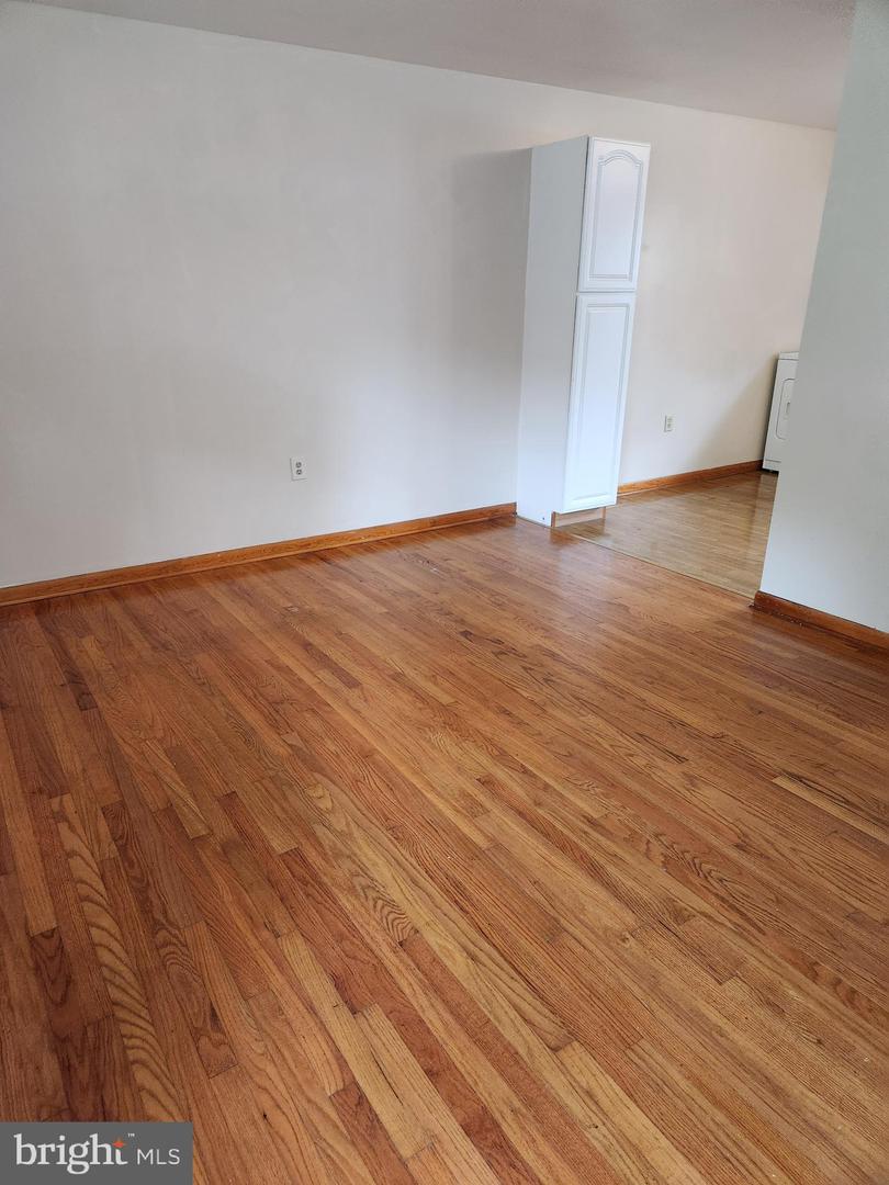23 C St #3 Property Photo 2