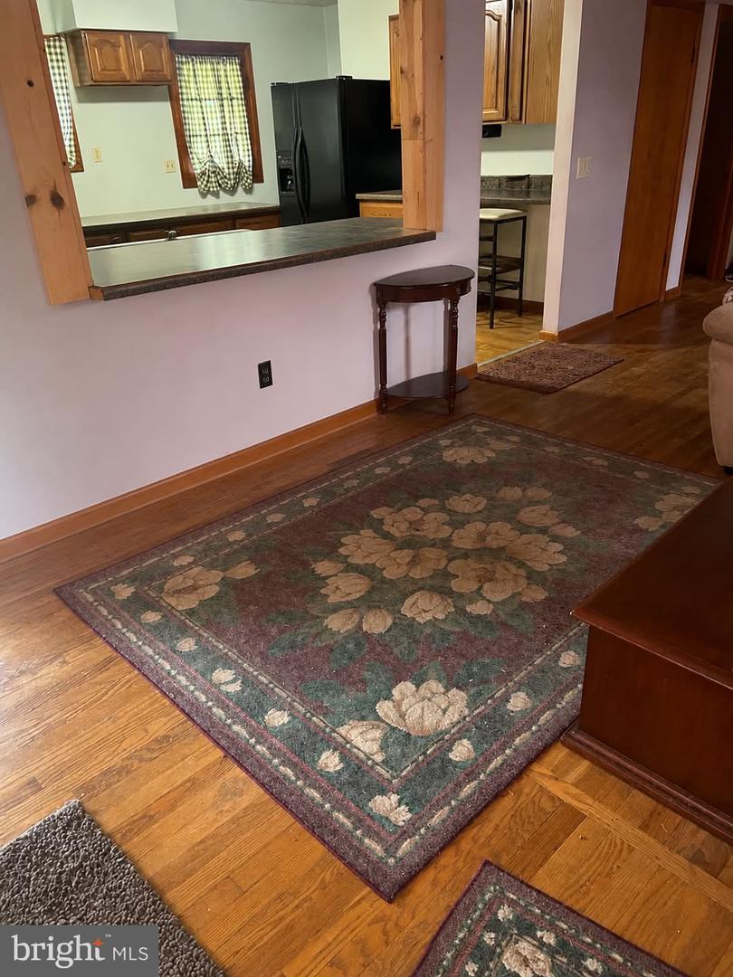244 Springfield St Property Photo 3