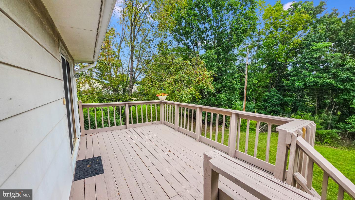 110 Hazelton Dr Property Photo 23