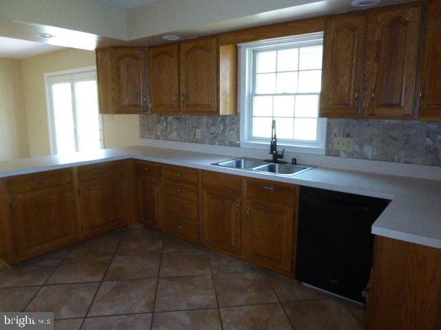 262 Windover Dr Property Photo 6