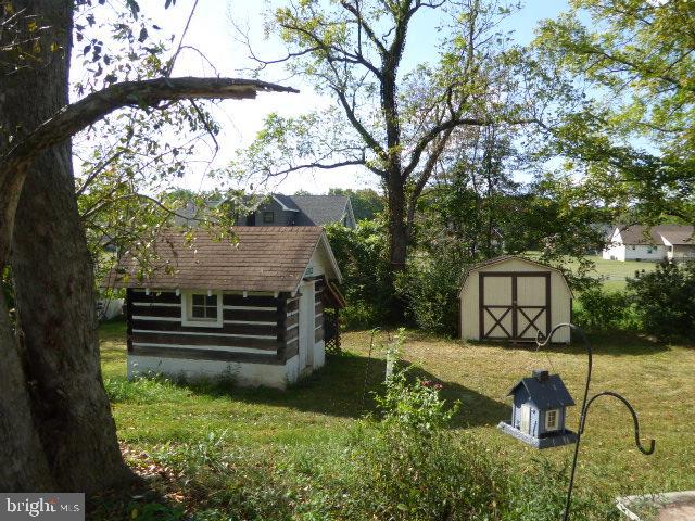 525 Dans Run Rd Property Photo 5