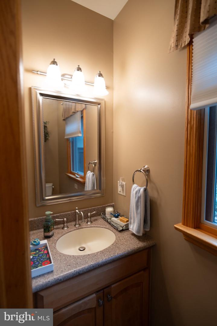 100 Clearwater Dr Property Photo 27
