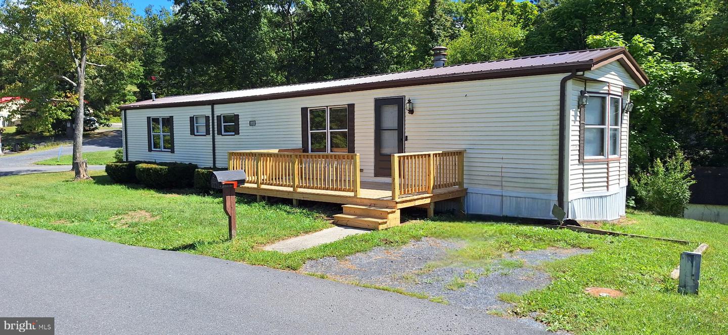 238 Mount Laurel Dr Property Photo 1