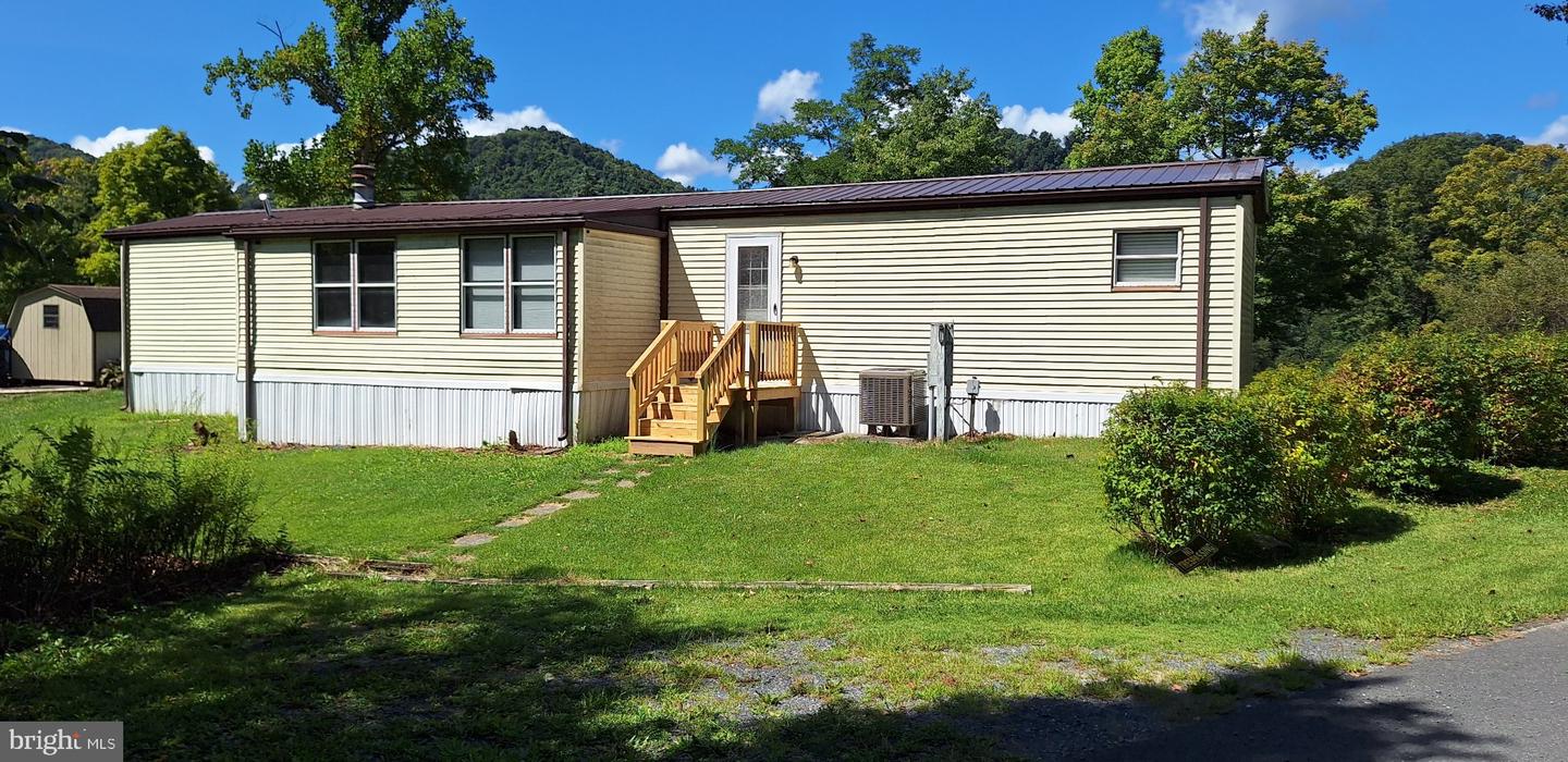 238 Mount Laurel Dr Property Photo 3