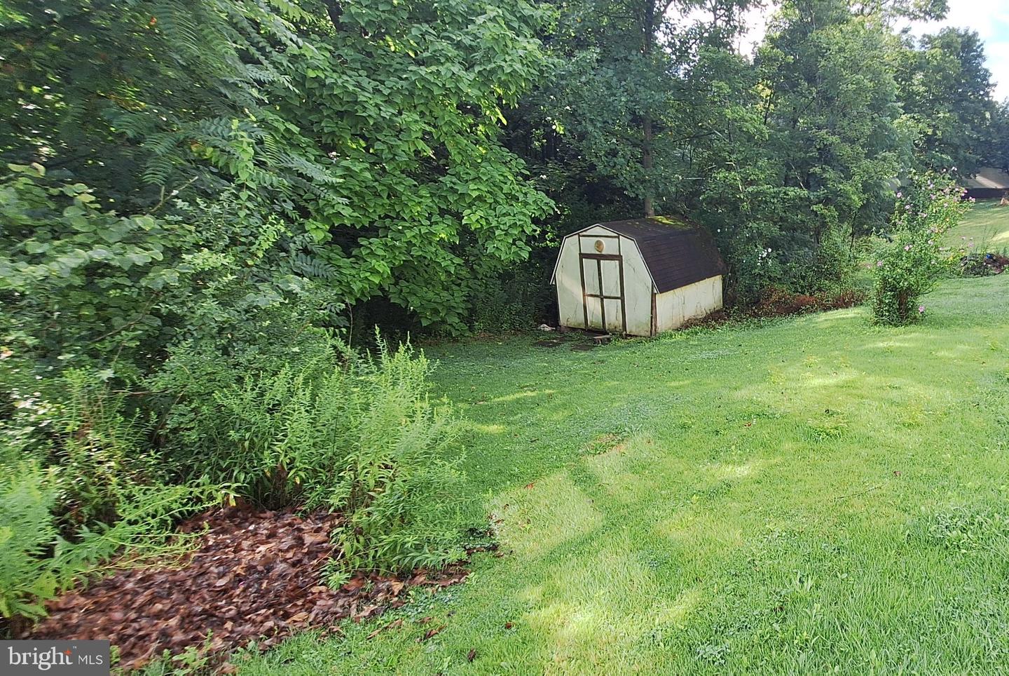 238 Mount Laurel Dr Property Photo 8